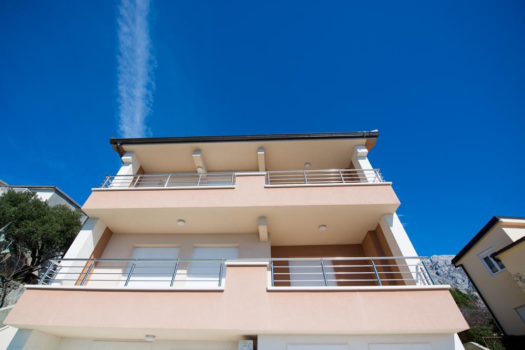 Baška Voda Apartments Karlo المظهر الخارجي الصورة